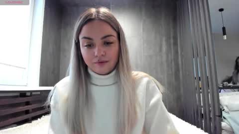 Snapshot of mia___mur chatting on 11-11-25, 02:22 Mia online show from 11-11-25, 02:22