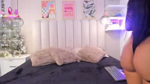 Snapshot of mia__bailey_ chatting on 05-27-26, 03:03 mia__bailey_ online show from 05-27-26, 03:03