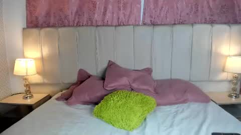 mia__gv online show from 06-14-26, 08:00