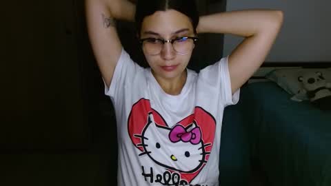 Mia online show from 02-28-26, 04:24