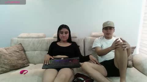 MIA AND EROS online show from 10-17-25, 07:49