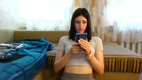 Snapshot of mia_beauti_live chatting on 05-25-26, 09:48 mia_beauti_live online show from 05-25-26, 09:48