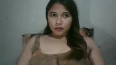 Snapshot of mia_bella04 chatting on 01-13-25, 03:34 mia_bella04 online show from 01-13-25, 03:34