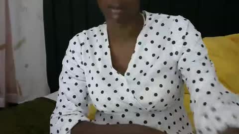 Snapshot of mia_bellah chatting on 01-16-25, 06:37 aishah petite online show from 01-16-25, 06:37