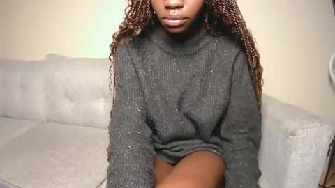 Snapshot of mia_bellie2 chatting on 05-18-26, 09:48 mia_bellie2 online show from 05-18-26, 09:48