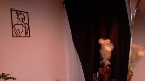 Mia Benett  online show from 06-18-26, 02:10