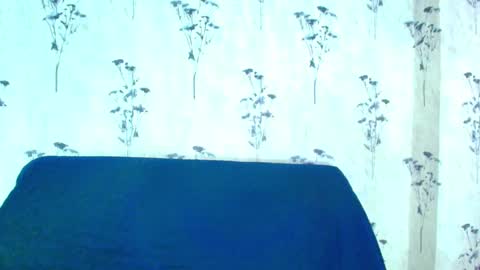 Mia  online show from 03-10-25, 06:23