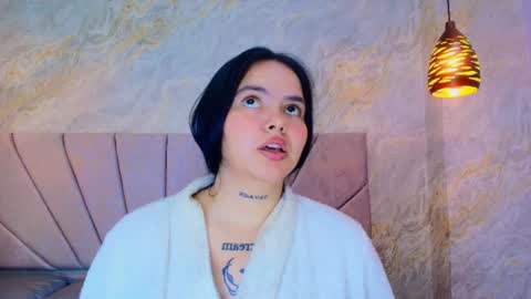 Mia  online show from 07-28-26, 06:20