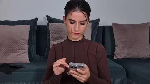 Snapshot of mia_carter99 chatting on 11-14-25, 09:46 Freya Allen online show from 11-14-25, 09:46