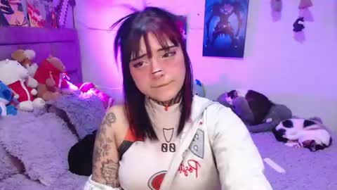 Mia online show from 07-11-26, 05:32