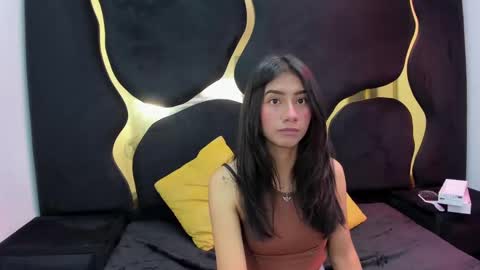 Snapshot of mia_clark18 chatting on 10-14-25, 04:52 mia_clark18 online show from 10-14-25, 04:52