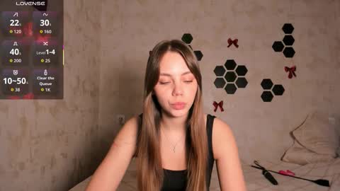 Snapshot of mia_com chatting on 01-17-26, 01:05 Mia next stream Thursday 1400 UTC1 Friday 1400 UTC1 online show from 01-17-26, 01:05