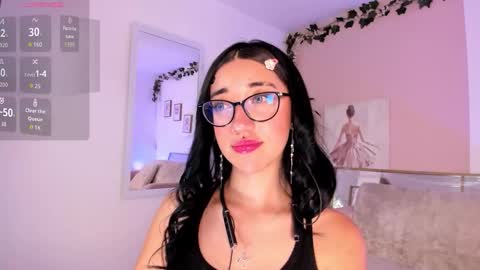 Snapshot of mia_corner chatting on 11-29-25, 10:02 mia_corner online show from 11-29-25, 10:02