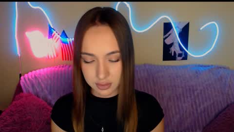 mia_cutie77 online show from 09-19-25, 09:32