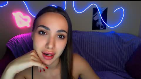 mia_cutie77 online show from 09-26-25, 10:19