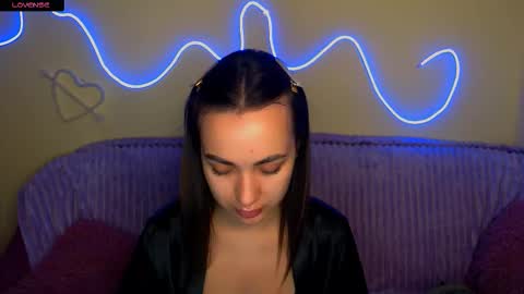 mia_cutie77 online show from 10-25-25, 07:27