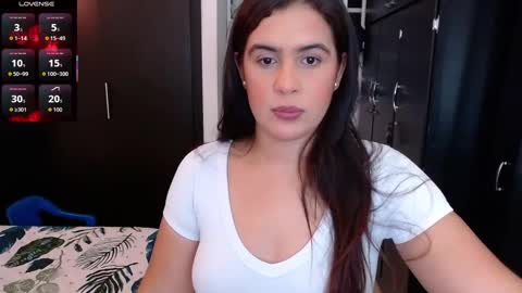 Mia online show from 10-21-25, 02:34