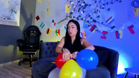 mia_davis__ online show from 06-13-26, 11:52