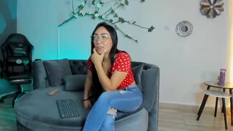 mia_davis__ online show from 07-28-26, 03:21