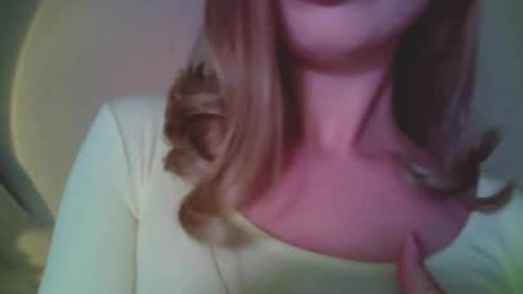 Mia online show from 03-06-26, 09:33