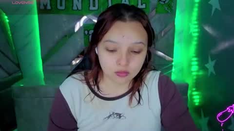 Mia online show from 07-13-26, 01:14