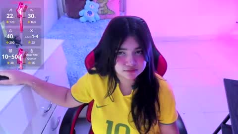 mia online show from 07-08-26, 02:27