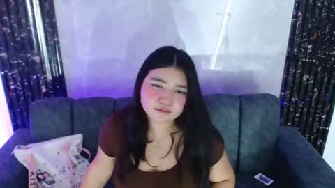 mia online show from 08-04-26, 01:20
