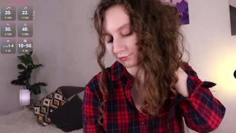 Snapshot of mia_frizz chatting on 05-16-26, 10:47 Mia online show from 05-16-26, 10:47