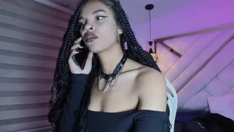 Snapshot of mia_gatesvg chatting on 03-06-26, 02:41 Mia online show from 03-06-26, 02:41