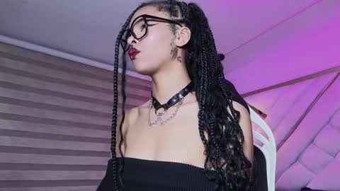 Snapshot of mia_gatesvg chatting on 03-10-26, 02:16 Mia online show from 03-10-26, 02:16