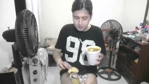 izzy online show from 12-02-25, 02:50