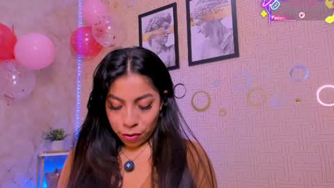 Mia online show from 03-25-26, 01:00