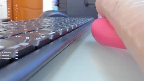 Snapshot of mia_jonnees chatting on 12-02-24, 04:31 online show from 12-02-24, 04:31