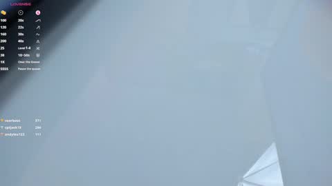 Snapshot of mia_jonnees chatting on 12-27-24, 04:10 online show from 12-27-24, 04:10