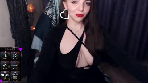 Snapshot of mia_joy8 chatting on 09-23-25, 10:24 MiaJoy online show from 09-23-25, 10:24