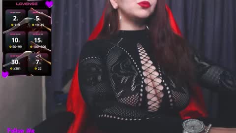 Snapshot of mia_joy8 chatting on 10-25-25, 08:11 MiaJoy online show from 10-25-25, 08:11