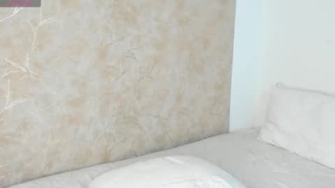 Snapshot of mia_lehn chatting on 03-11-25, 02:54 MIA online show from 03-11-25, 02:54