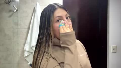 Snapshot of mia_lehn chatting on 03-22-26, 04:54 MIA online show from 03-22-26, 04:54