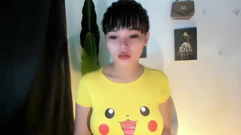 M I A online show from 04-24-26, 01:35