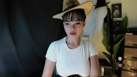 M I A online show from 06-17-26, 03:42
