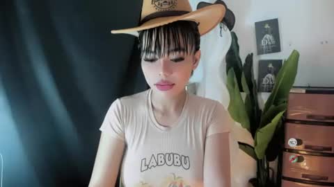 M I A online show from 06-30-26, 07:20