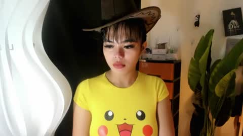 M I A online show from 07-23-26, 07:39