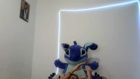 mia lucy 21 online show from 10-31-25, 02:07