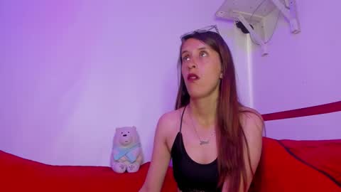 Mia online show from 12-04-25, 02:04