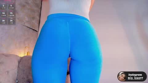 mia_luxor online show from 12-18-25, 11:49