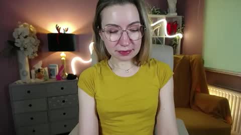 Mia online show from 12-29-24, 11:07