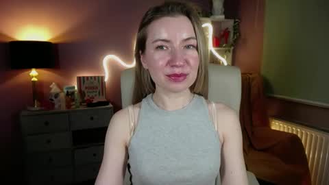 Mia online show from 03-09-25, 05:49