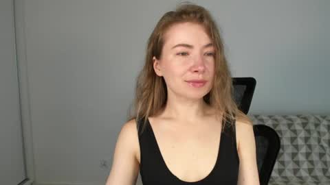 Mia online show from 07-24-26, 06:22
