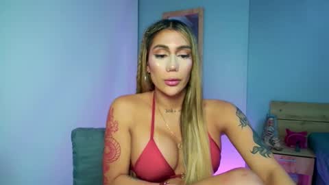 Snapshot of mia_mattel chatting on 06-11-26, 06:22 333 online show from 06-11-26, 06:22