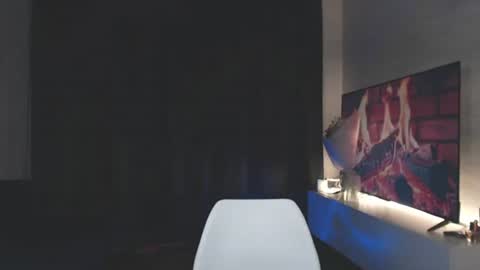 Mia online show from 07-11-26, 03:37